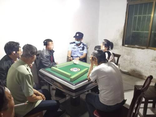 教程辅助“66红中麻将如何开挂”(确实是有挂)-哔哩哔哩