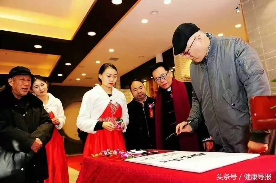 哈品棋牌有挂么（哈狗棋牌官方网站电话）